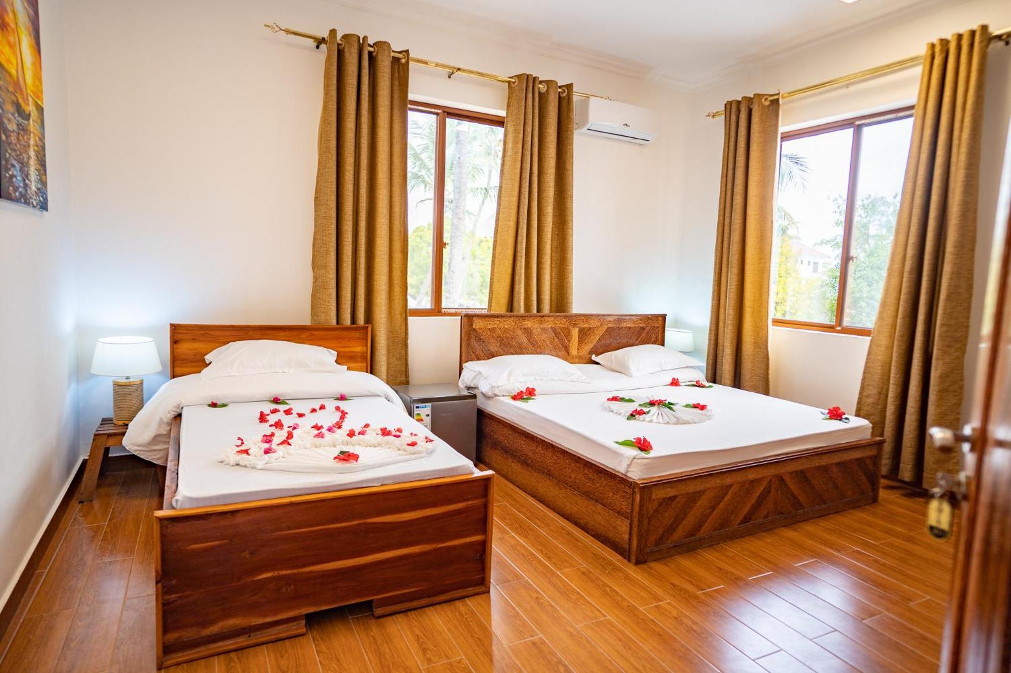 Aurora Beach Hotel Нунгві Екстер'єр фото